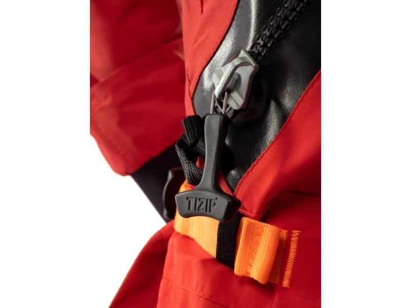 Trockenanzug Hiko Valkyrie für Wasserretter und Feuerwehr in rot aus Cordura und Airfour Gewebe. Mit Tizip reißverschluss