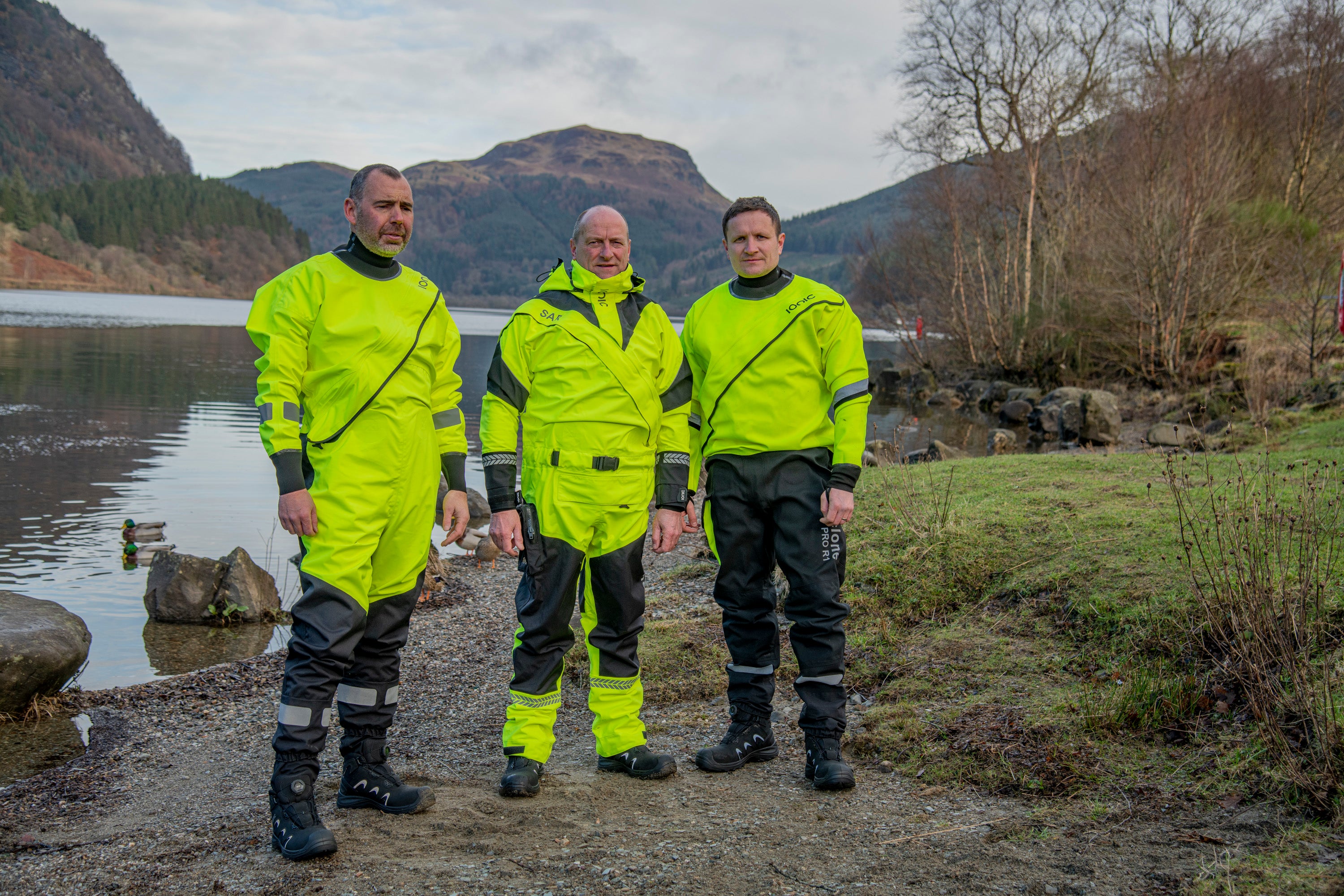 Trockenanzug für Feuerwehr & Rettungskräften