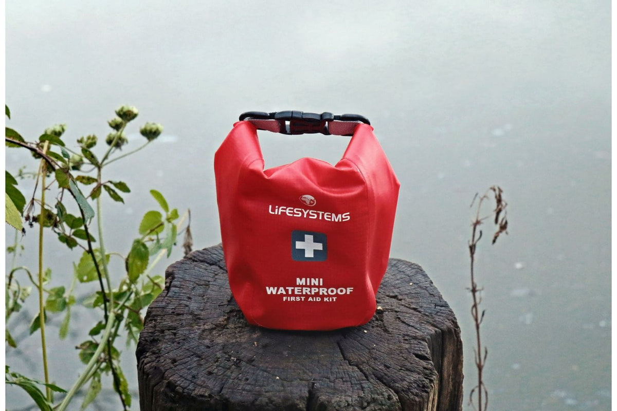 ERSTE HILFE SET - MINI WATERPROOF FIRST AID KIT